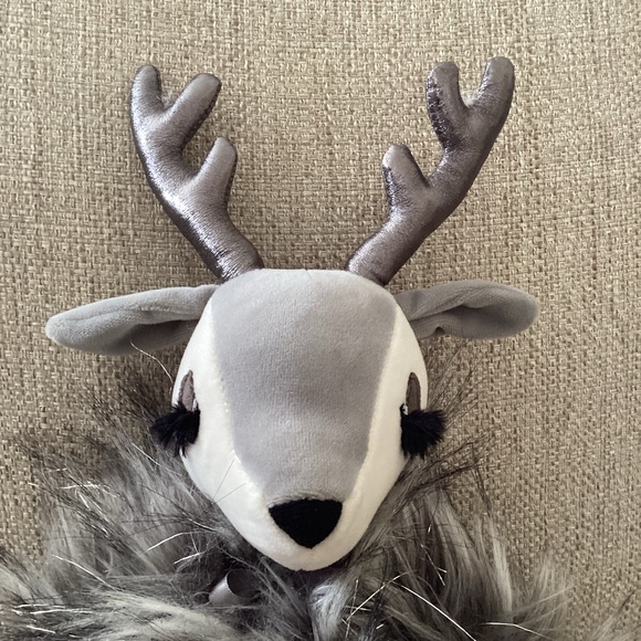 JellyCat London Medium Liza Reindeer Plush Stuffed Animal Toy - Picture 2 of 13